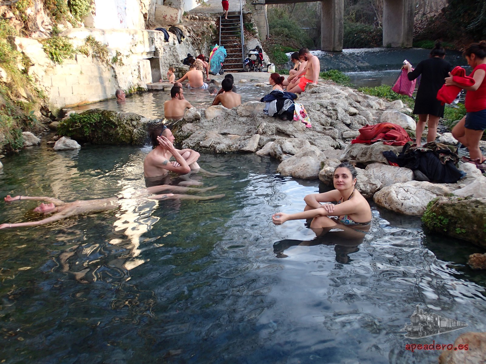 Aguas termales gratis en Alhama de Granada son una cosa que ver en Andalucía