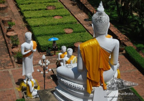 El budismo está presente en todas partes en Tailandia.