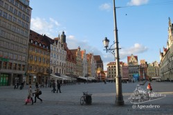 Este era el ambiente que había en Wroclaw debido al día festivo, hay que pensar que era domingo y que esto es el centro más céntrico de la ciudad.