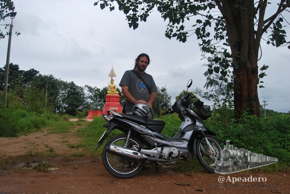 Fueron muchas las motos que alquilamos a lo largo y ancho de Tailandia.