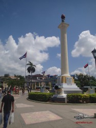 Plaza de Marte en Santiago de Cuba viajando por libre
